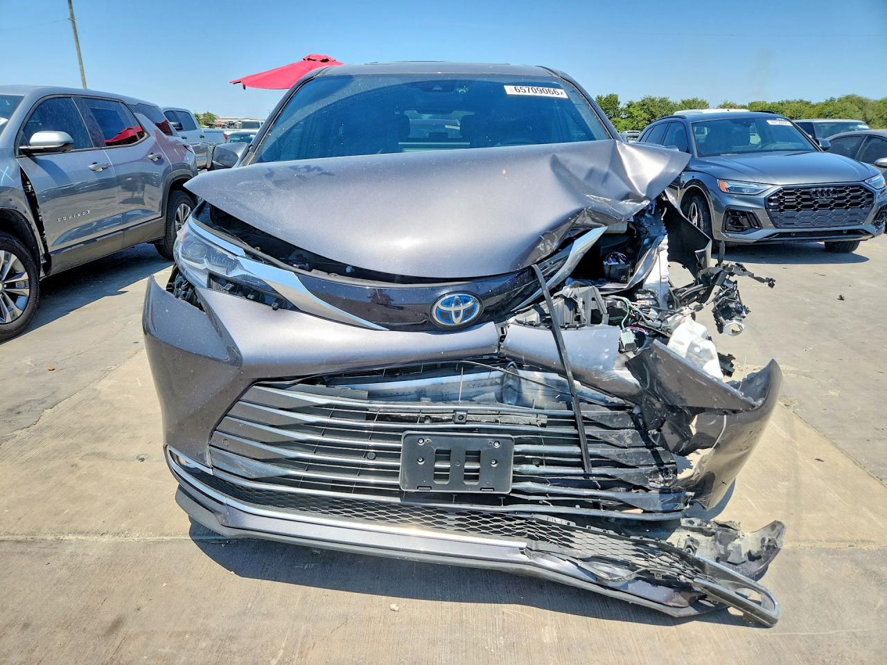 2025 TOYOTA SIENNA PLATINUM 7-PASSENGER — снимка 5