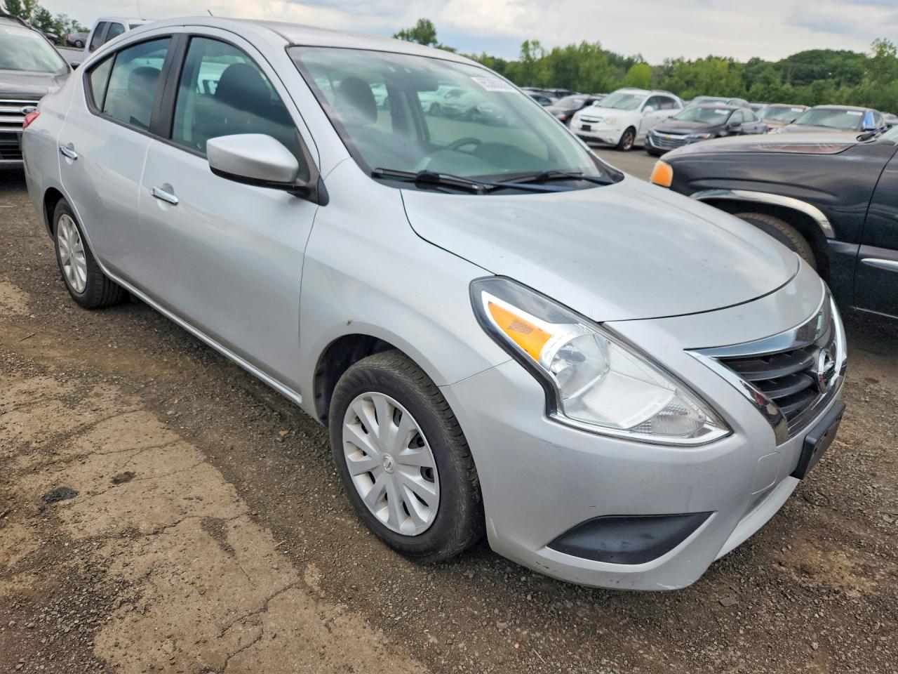 2017 NISSAN VERSA 1.6 SV — снимка 4