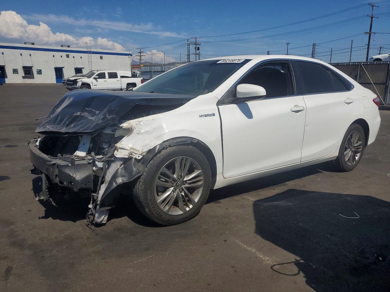 2017 TOYOTA CAMRY HYBRID LE