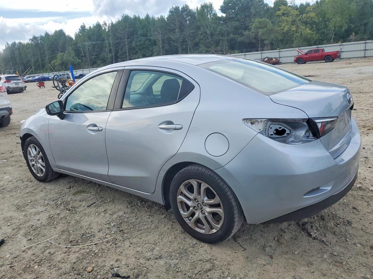 2017 TOYOTA YARIS IA BASE — снимка 2