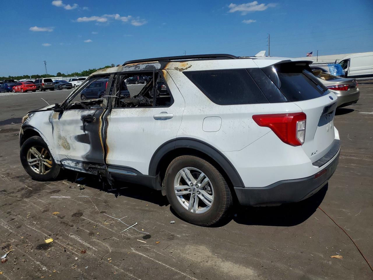 2020 FORD EXPLORER XLT — снимка 2