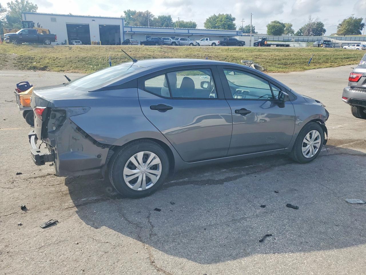 2025 NISSAN VERSA S — снимка 3