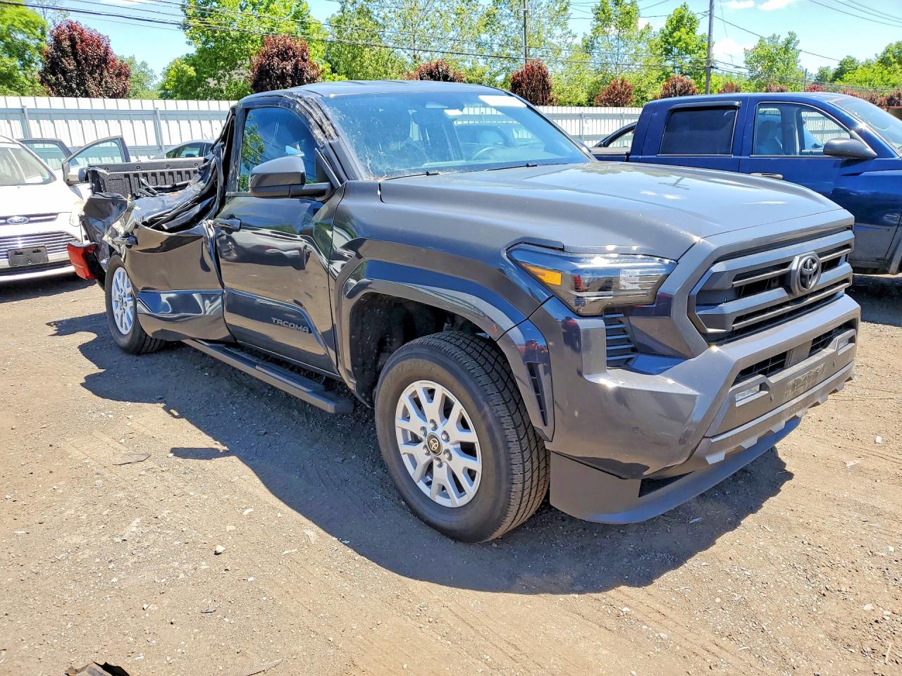 2025 TOYOTA TACOMA SR5 — снимка 4
