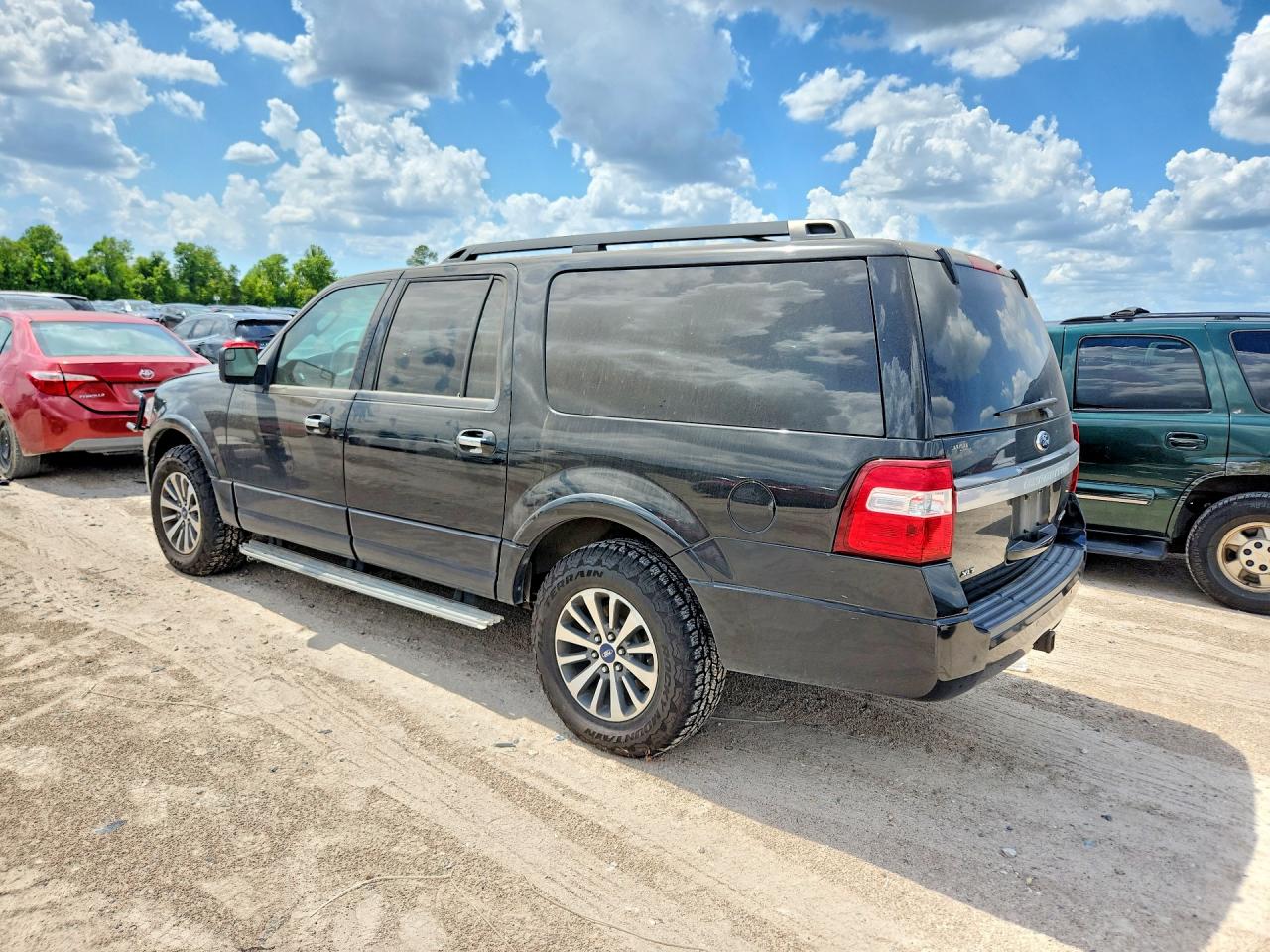 2015 FORD EXPEDITION EL XLT — снимка 2
