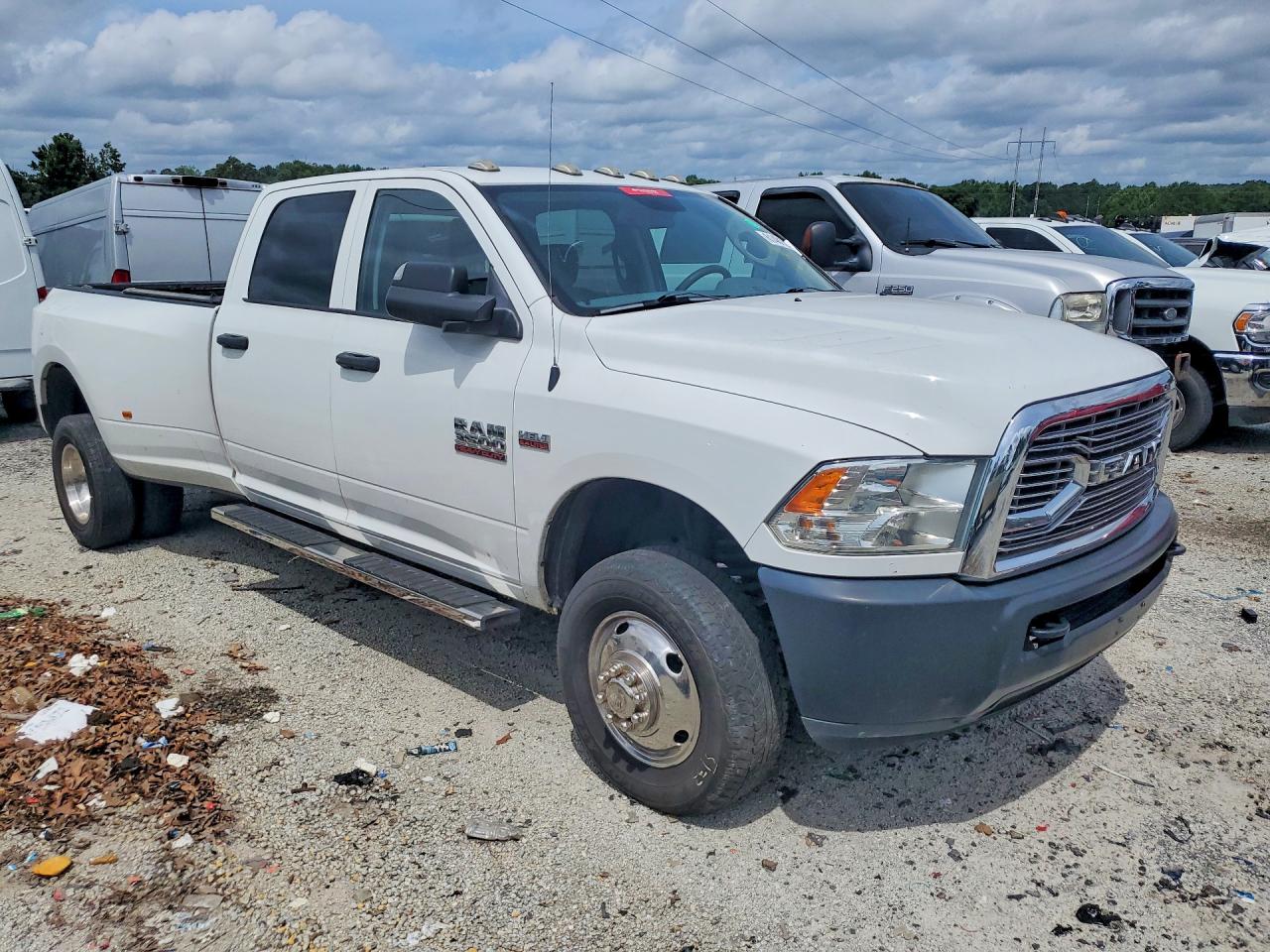 2018 RAM 3500 ST — снимка 4