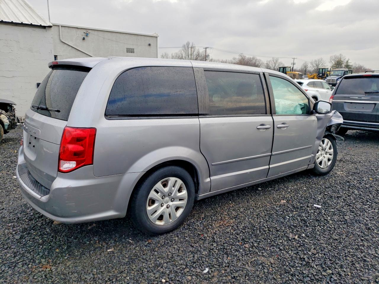 2017 DODGE GRAND CARAVAN SE — снимка 3