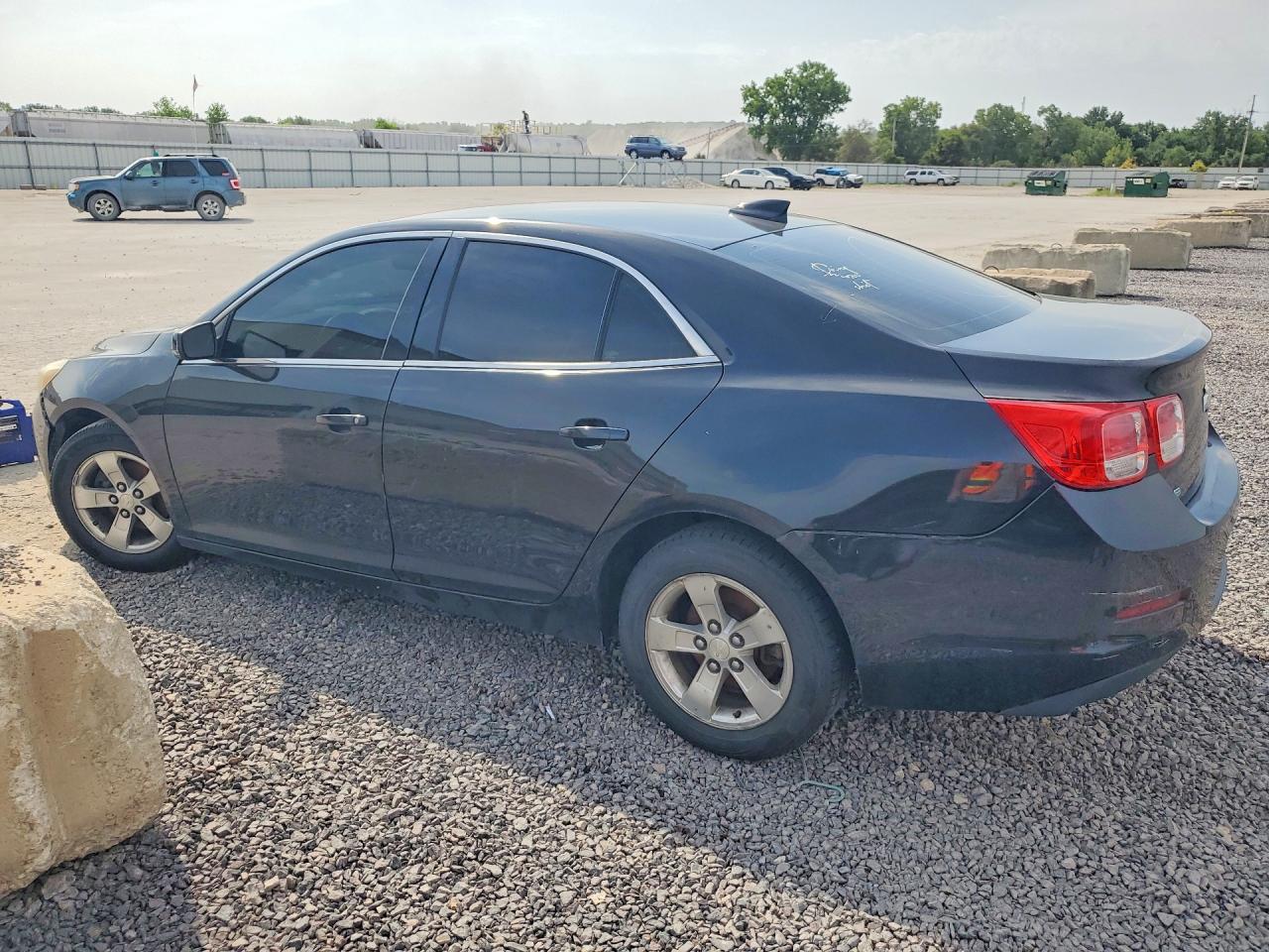 2015 CHEVROLET MALIBU 1LT — снимка 2