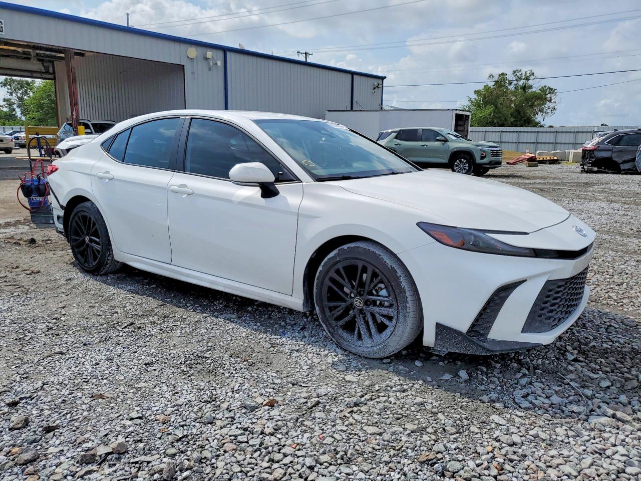 2025 TOYOTA CAMRY SE — снимка 4