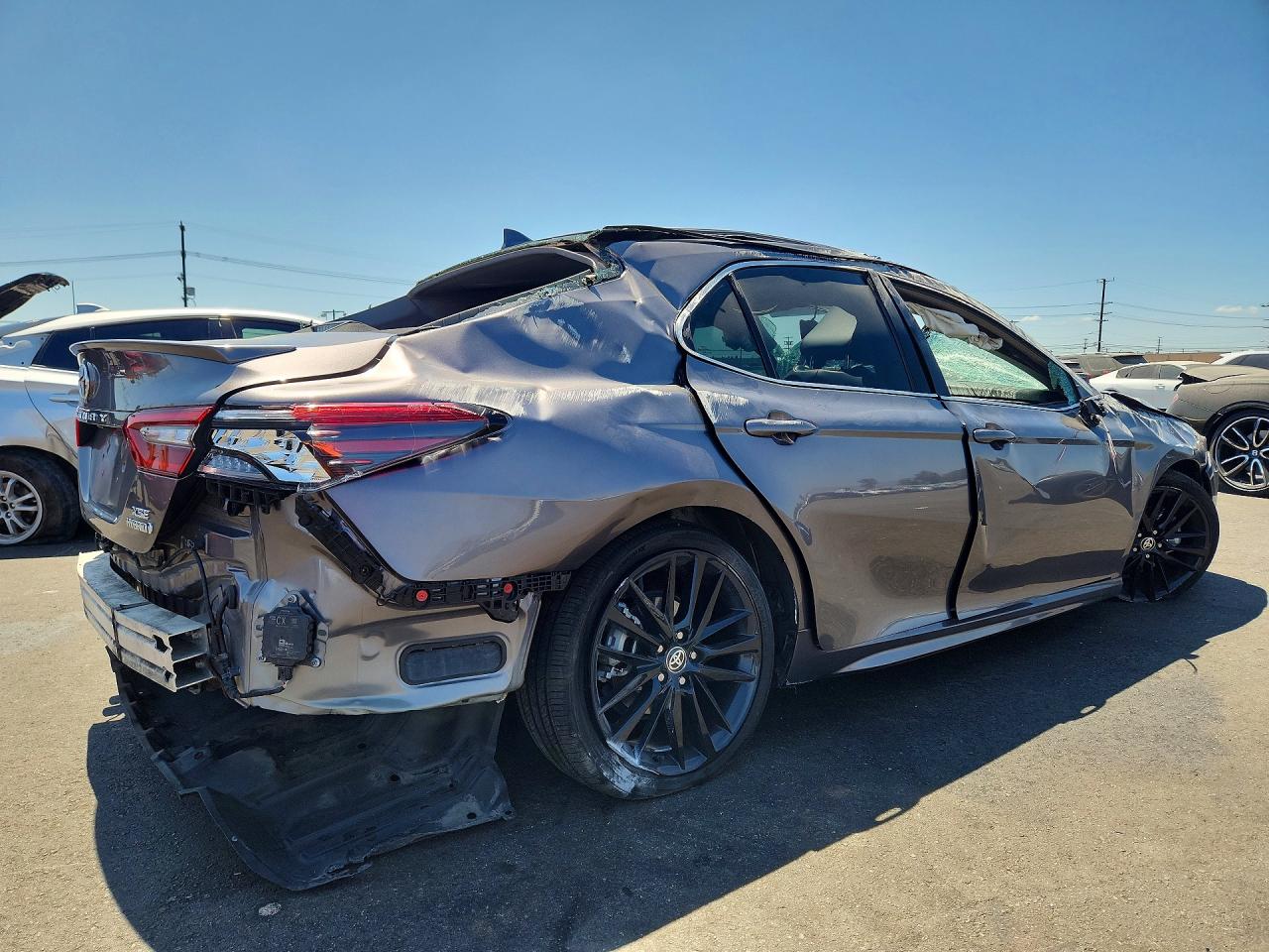 2024 TOYOTA CAMRY XSE — снимка 3