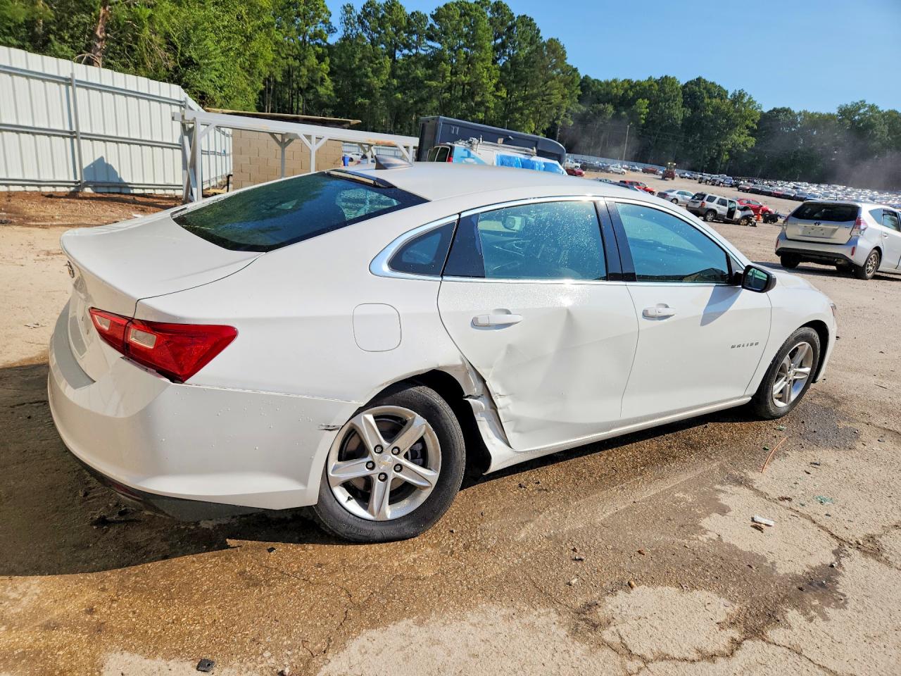 2022 CHEVROLET MALIBU LS — снимка 3