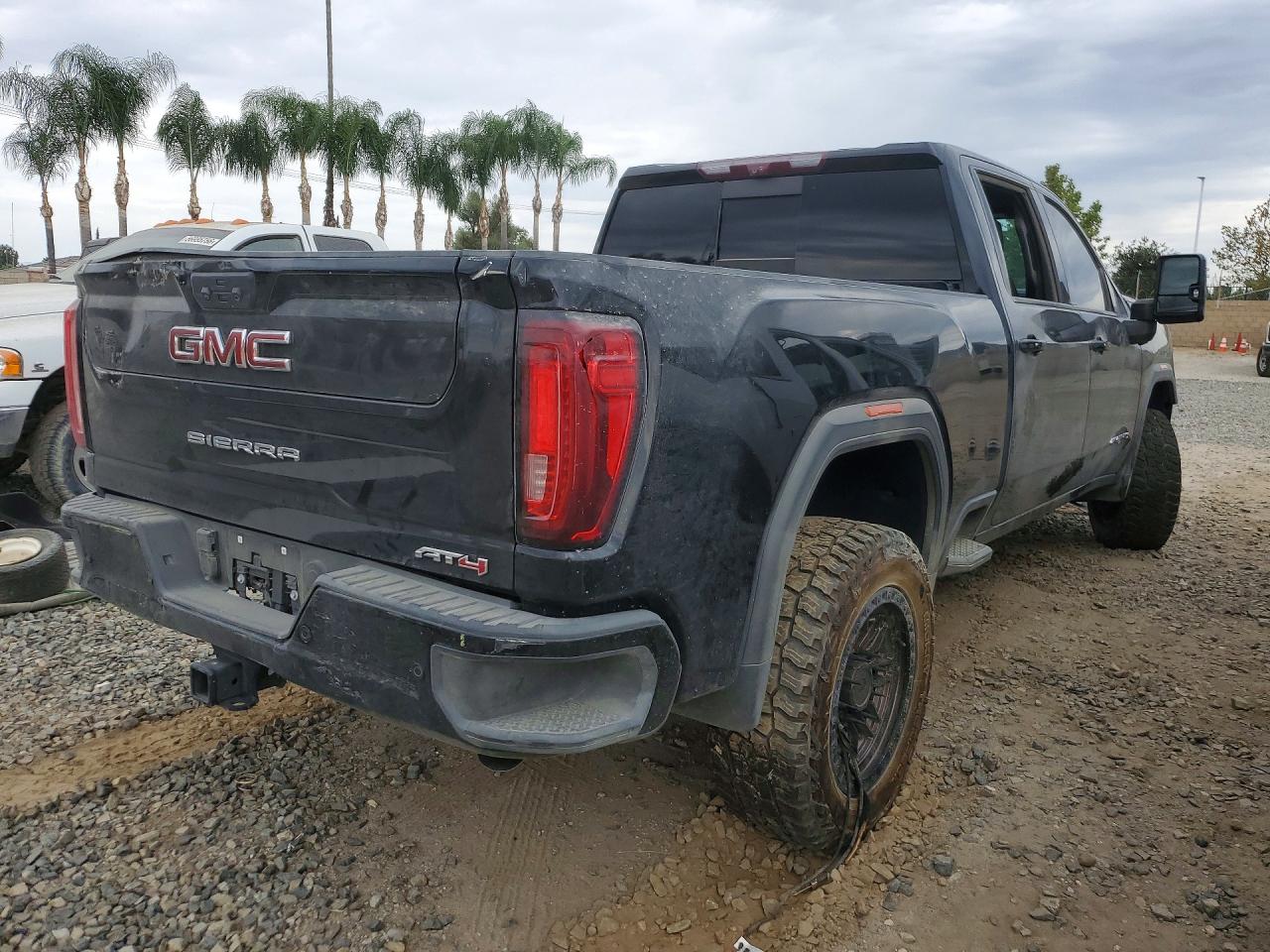 2022 GMC SIERRA K2500 AT4 — снимка 3
