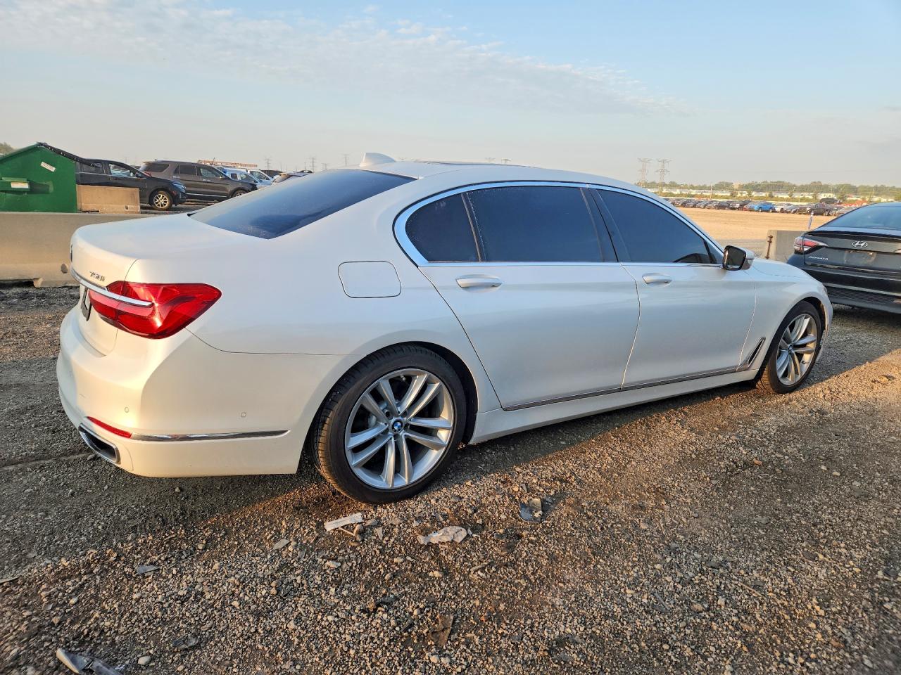 2017 BMW 750 XI — снимка 3