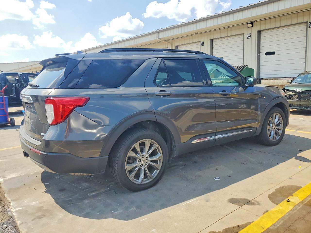 2020 FORD EXPLORER XLT — снимка 3