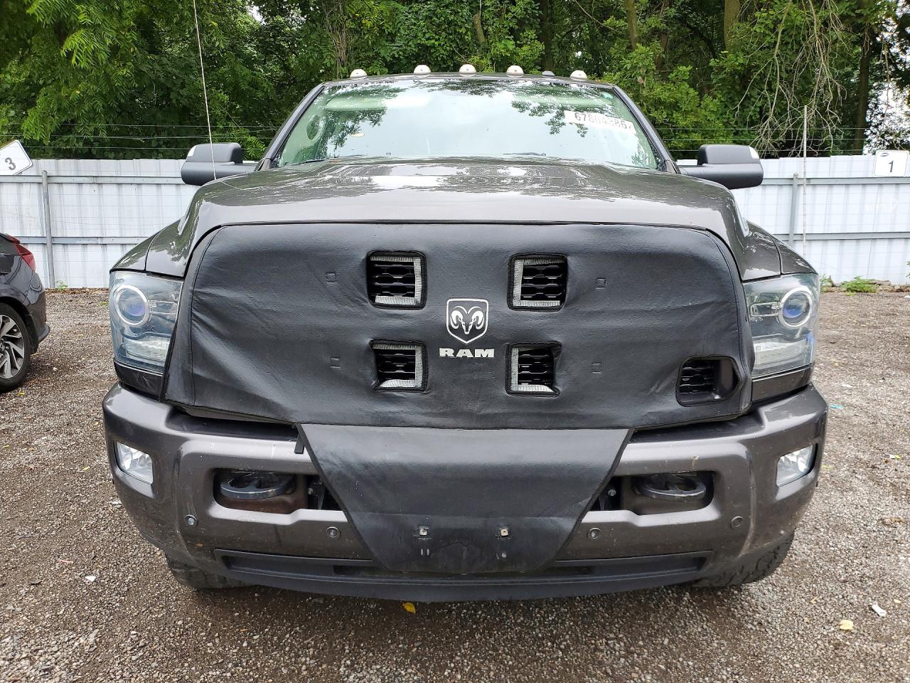 2017 RAM 2500 LARAMIE — photo 5