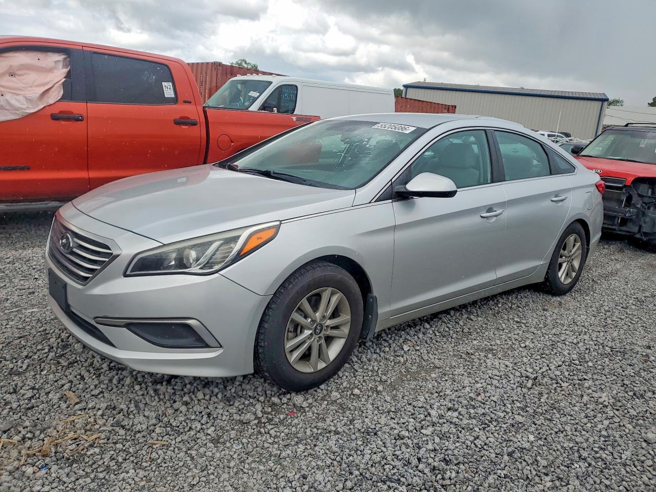 2017 HYUNDAI SONATA SE