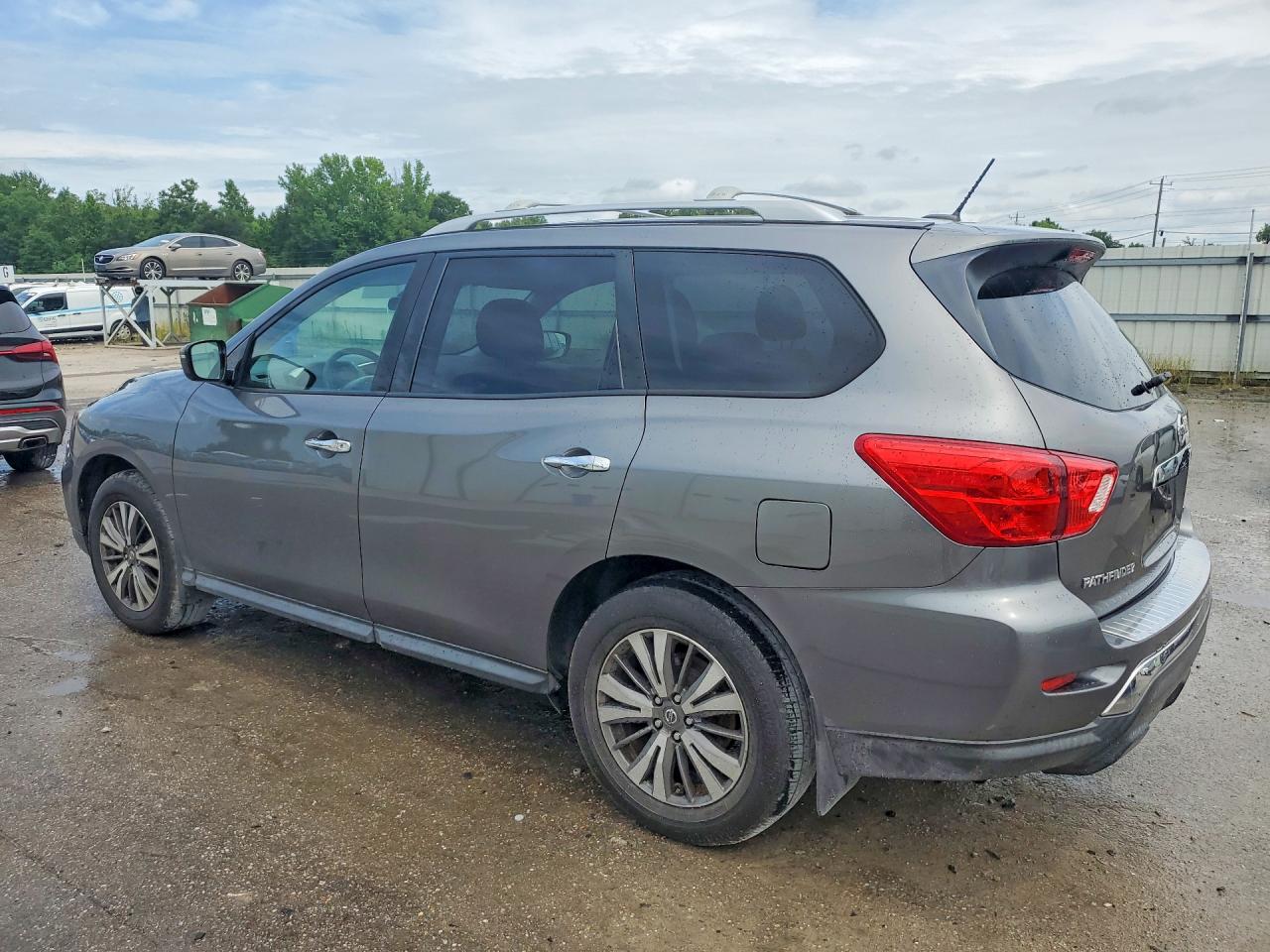 2017 NISSAN PATHFINDER S — снимка 2