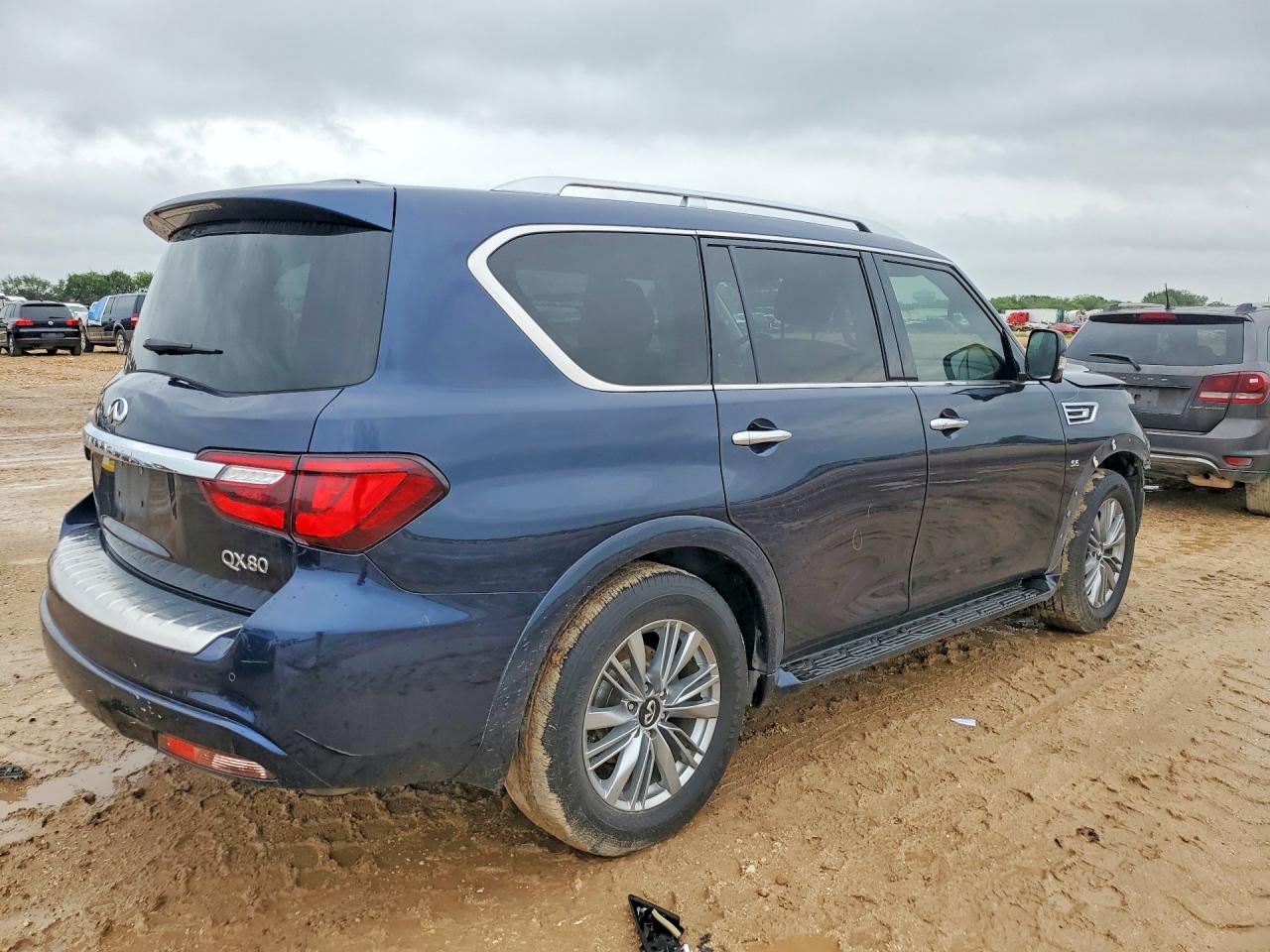 2020 INFINITI QX80 LUXE — снимка 3