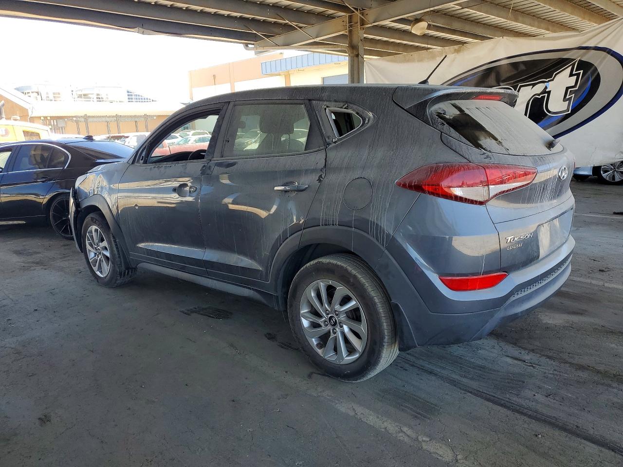 2018 HYUNDAI TUCSON SE — снимка 2