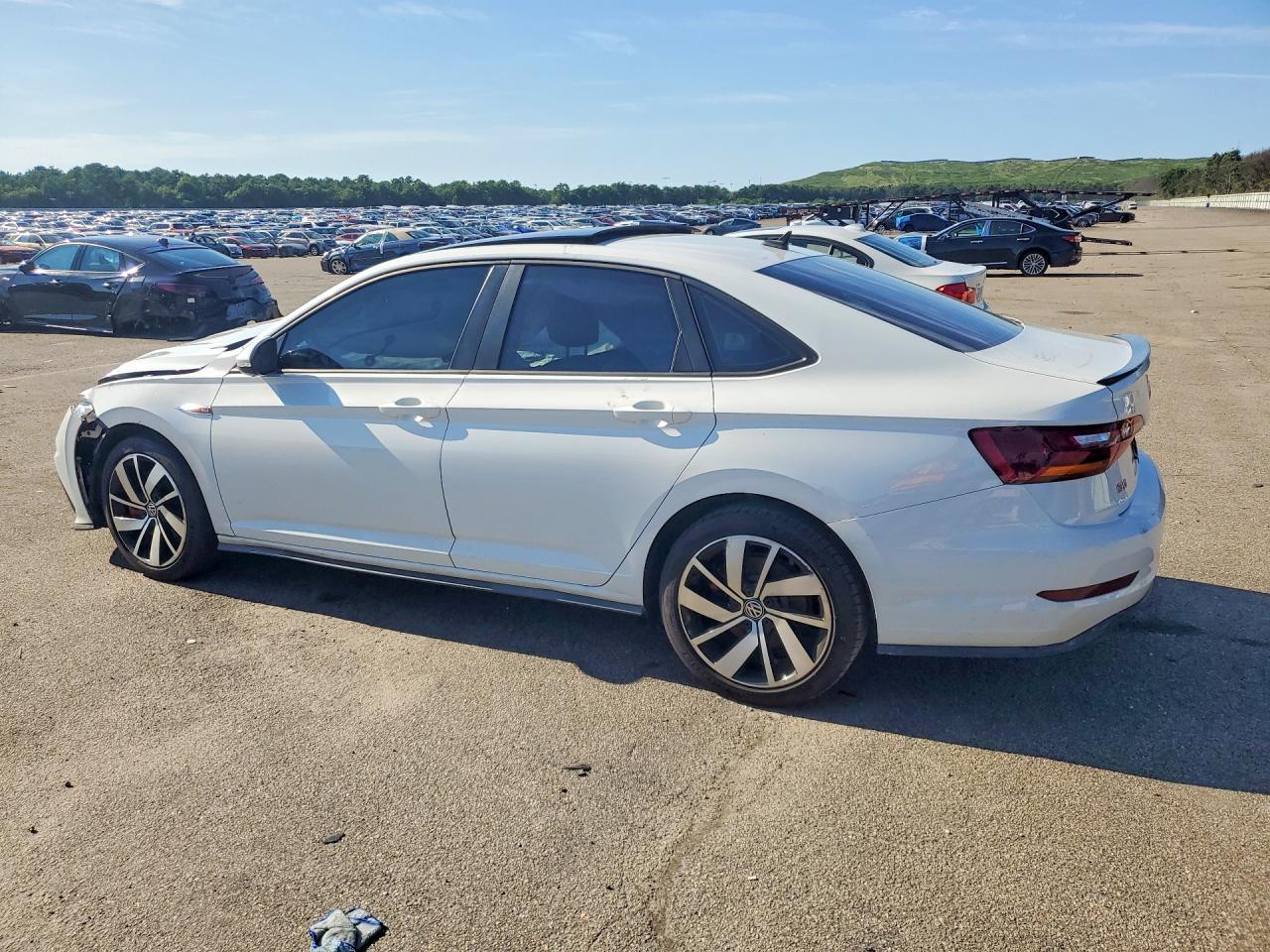 2019 VOLKSWAGEN JETTA GLI — снимка 2