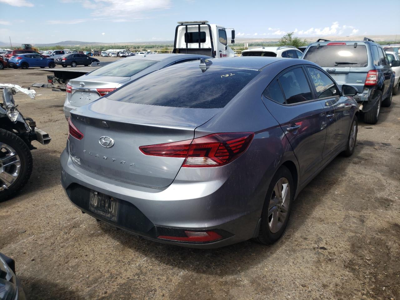 2019 HYUNDAI ELANTRA SEL — снимка 4