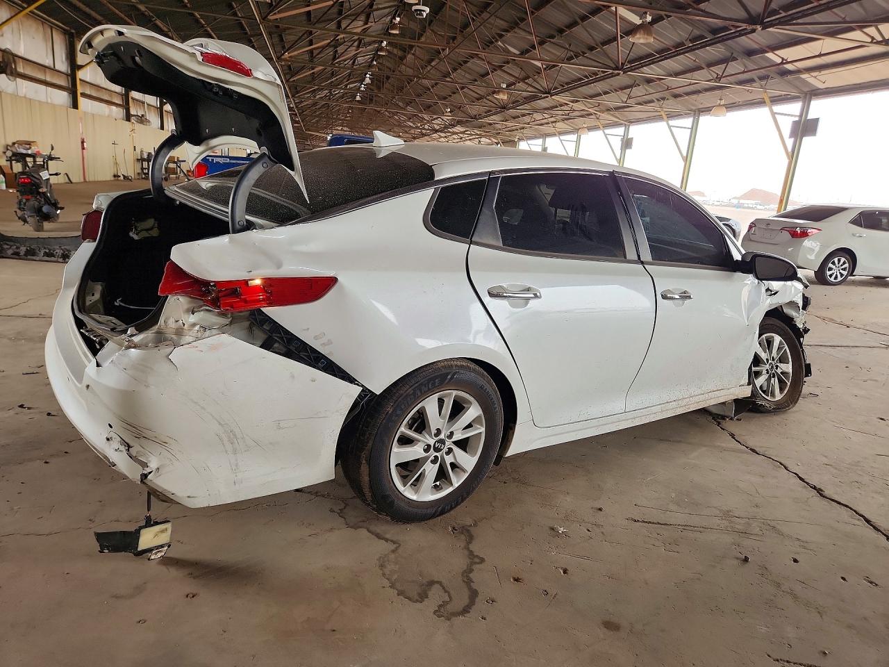 2018 KIA OPTIMA LX — снимка 3