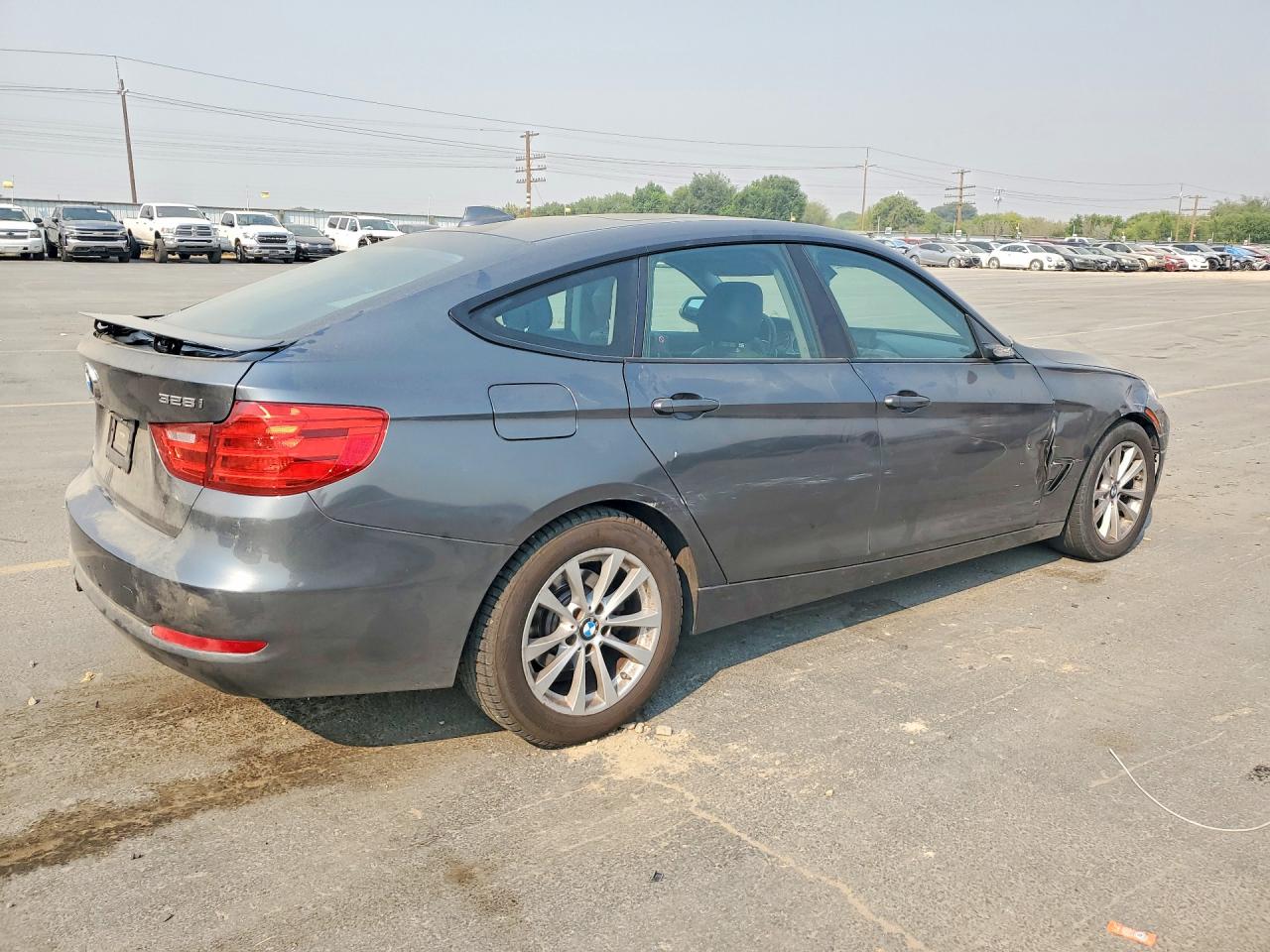 2015 BMW 328 XIGT — снимка 3