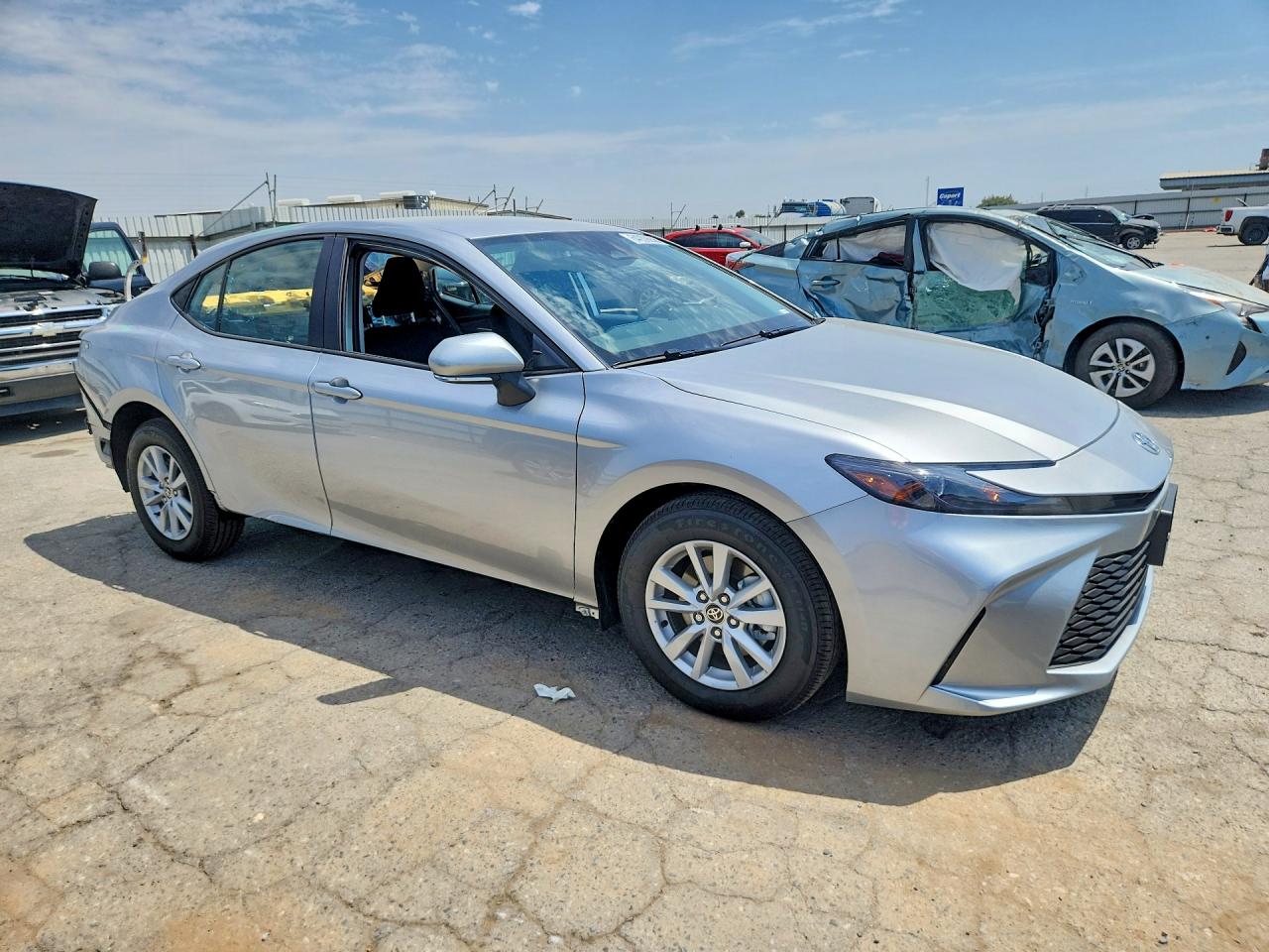 2026 TOYOTA CAMRY LE — снимка 4