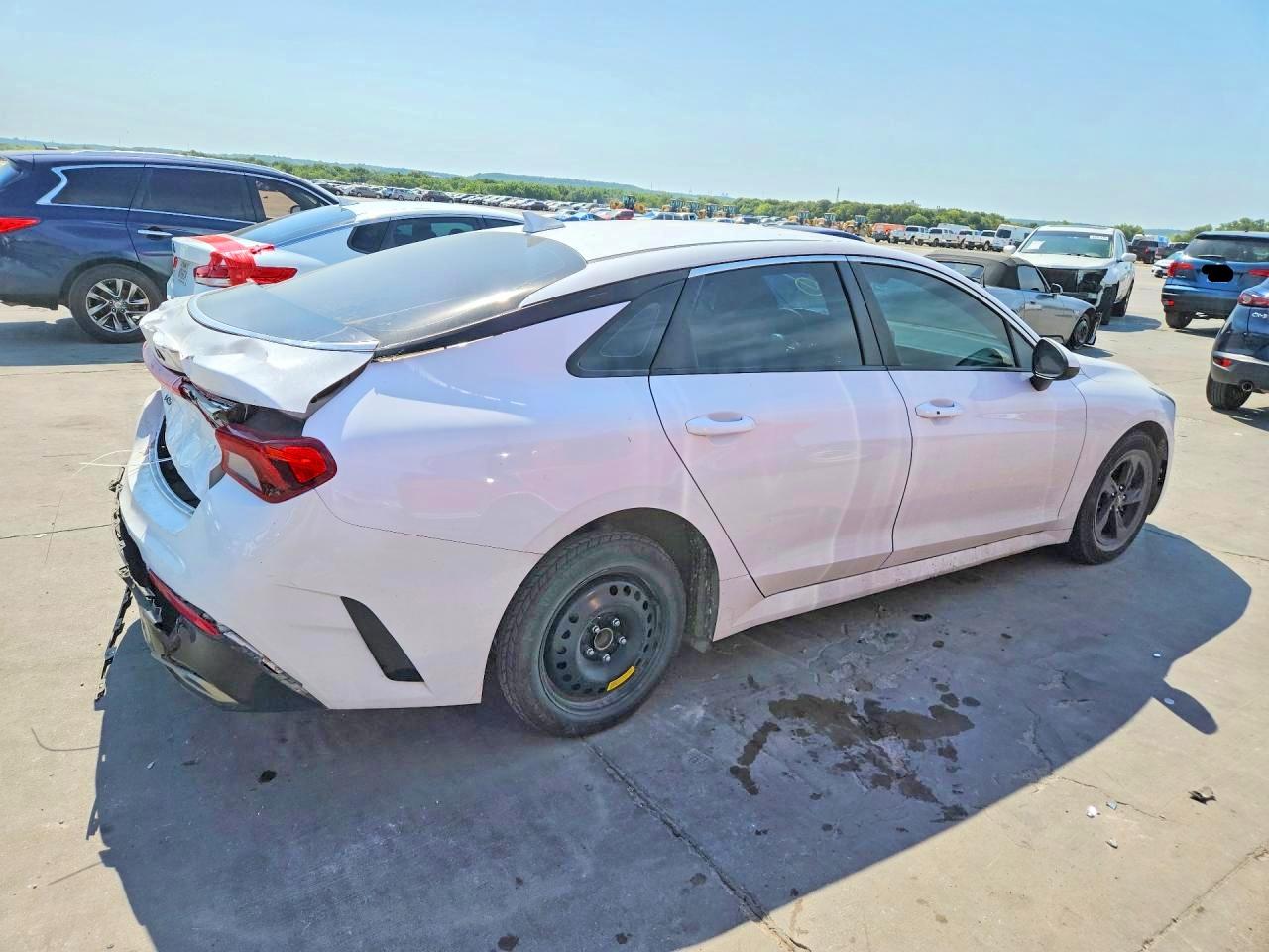 2024 KIA K5 LXS — снимка 3