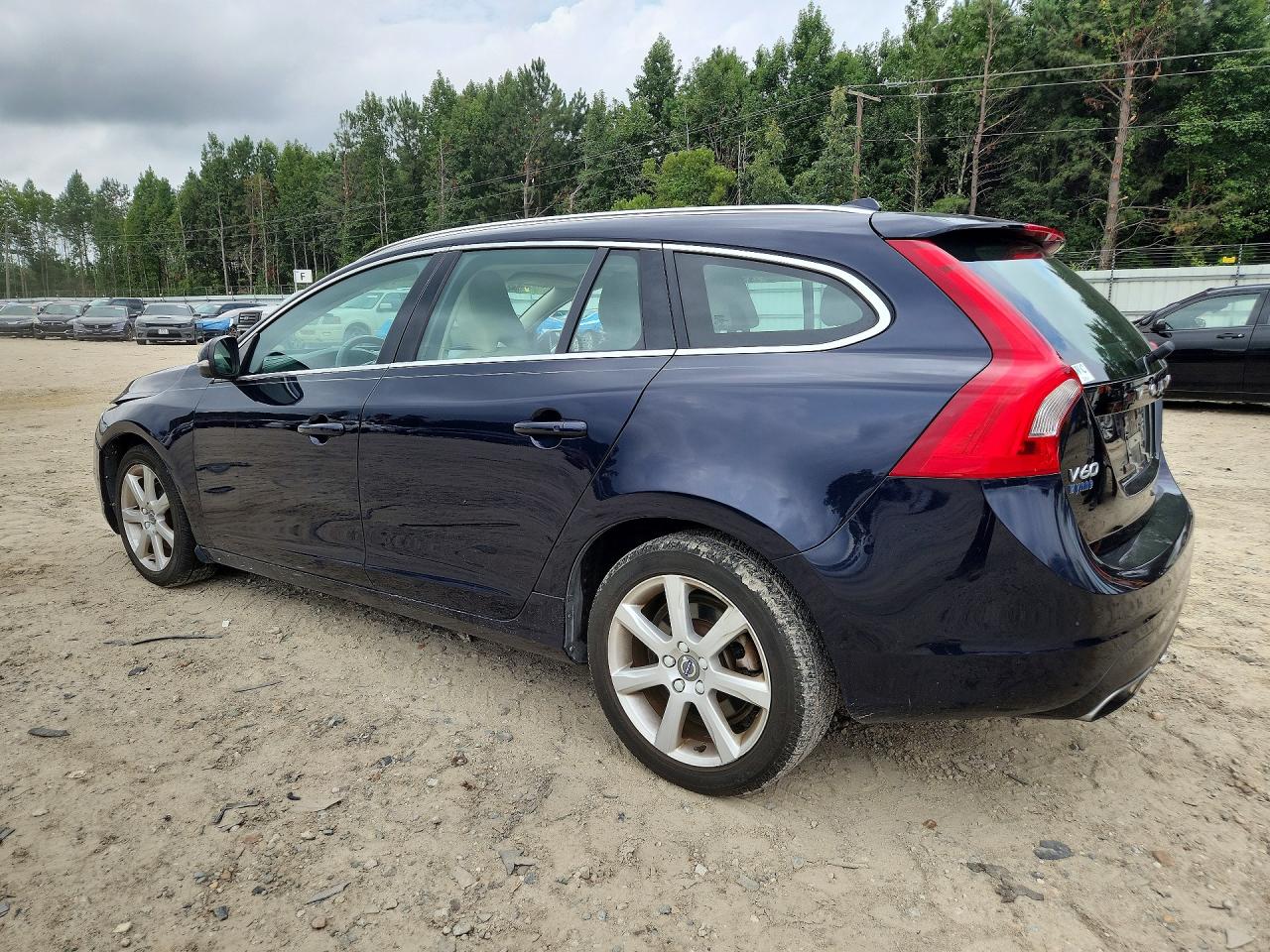 2017 VOLVO V60 T5 PREMIER — снимка 2