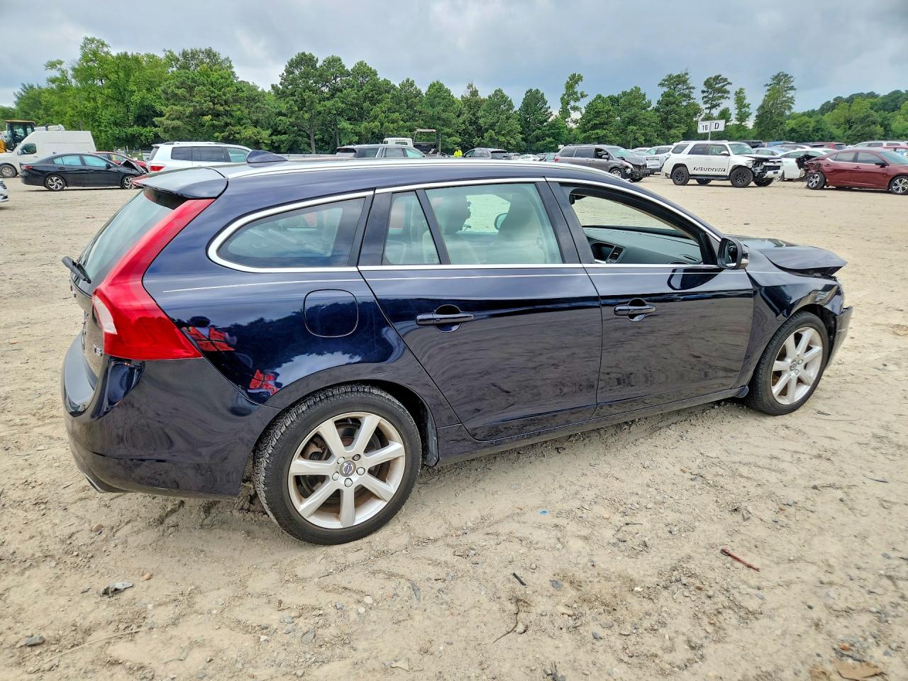 2017 VOLVO V60 T5 PREMIER — снимка 3
