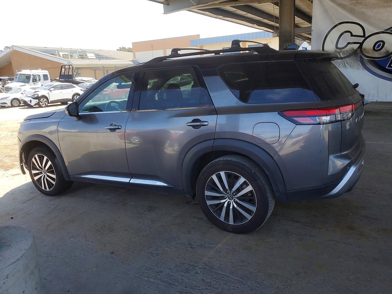 2023 NISSAN PATHFINDER PLATINUM — снимка 2