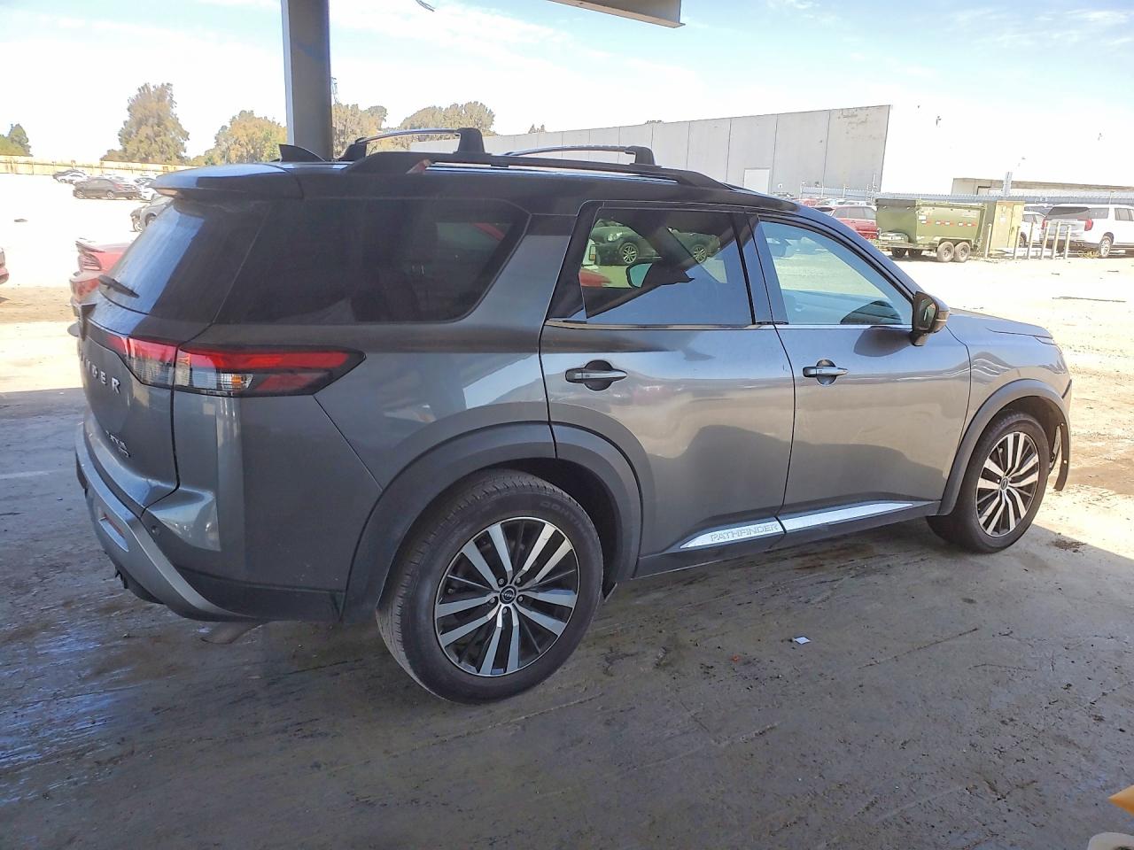 2023 NISSAN PATHFINDER PLATINUM — снимка 3