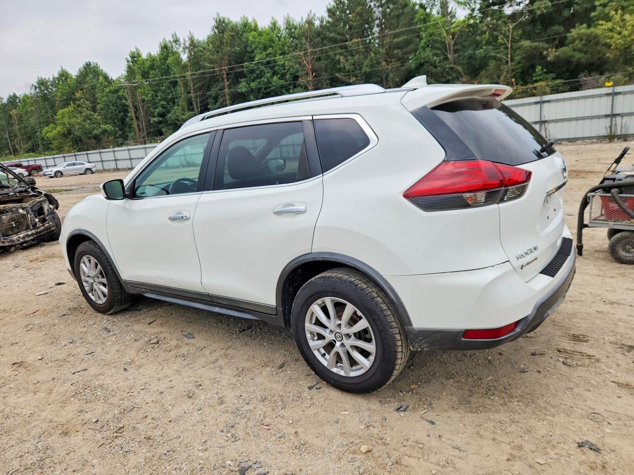2018 NISSAN ROGUE SV — снимка 2