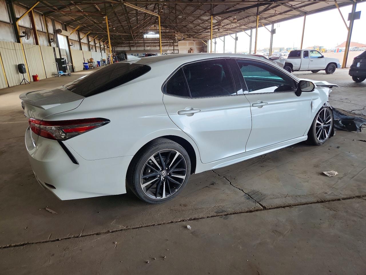 2020 TOYOTA CAMRY XSE — снимка 3