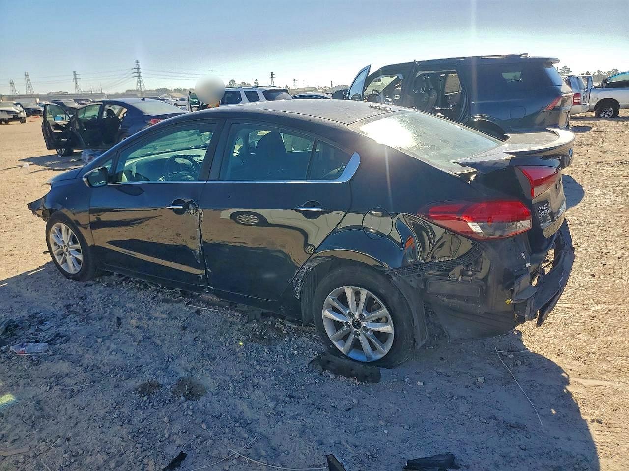 2017 KIA FORTE S — снимка 2