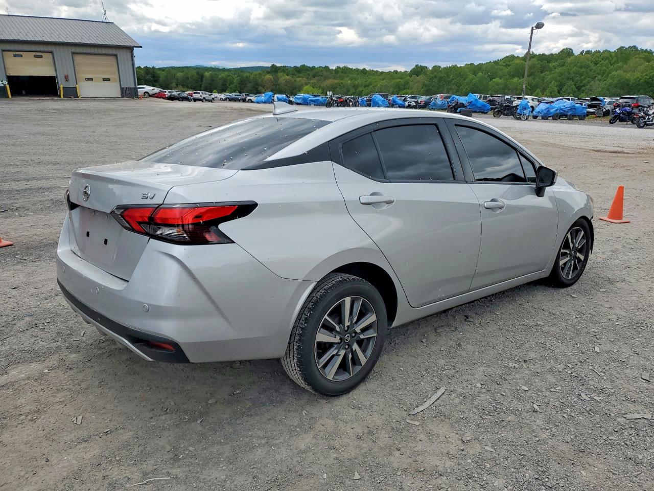 2021 NISSAN VERSA SV — снимка 3