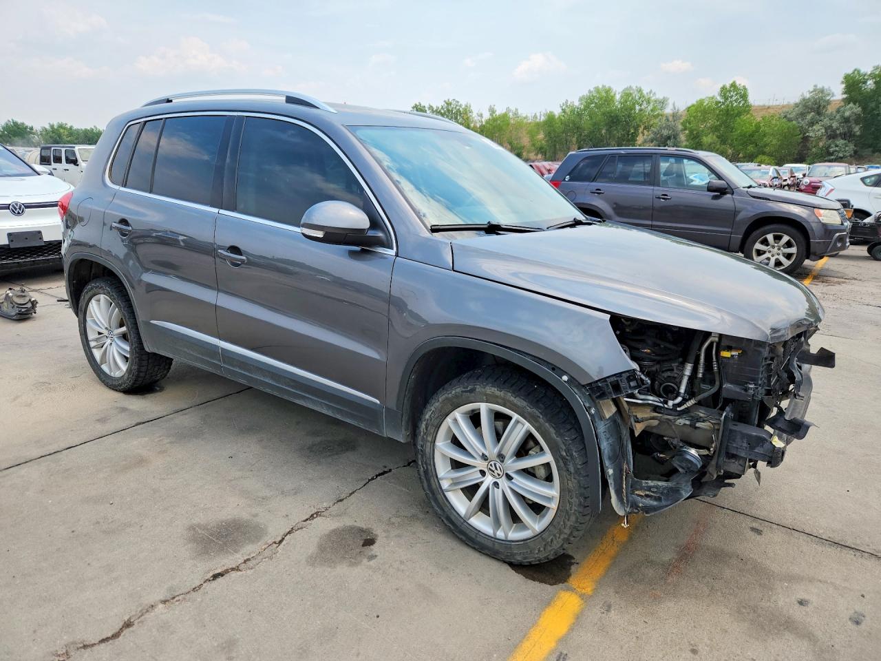 2016 VOLKSWAGEN TIGUAN S/SE/SEL/R-LINE — снимка 4