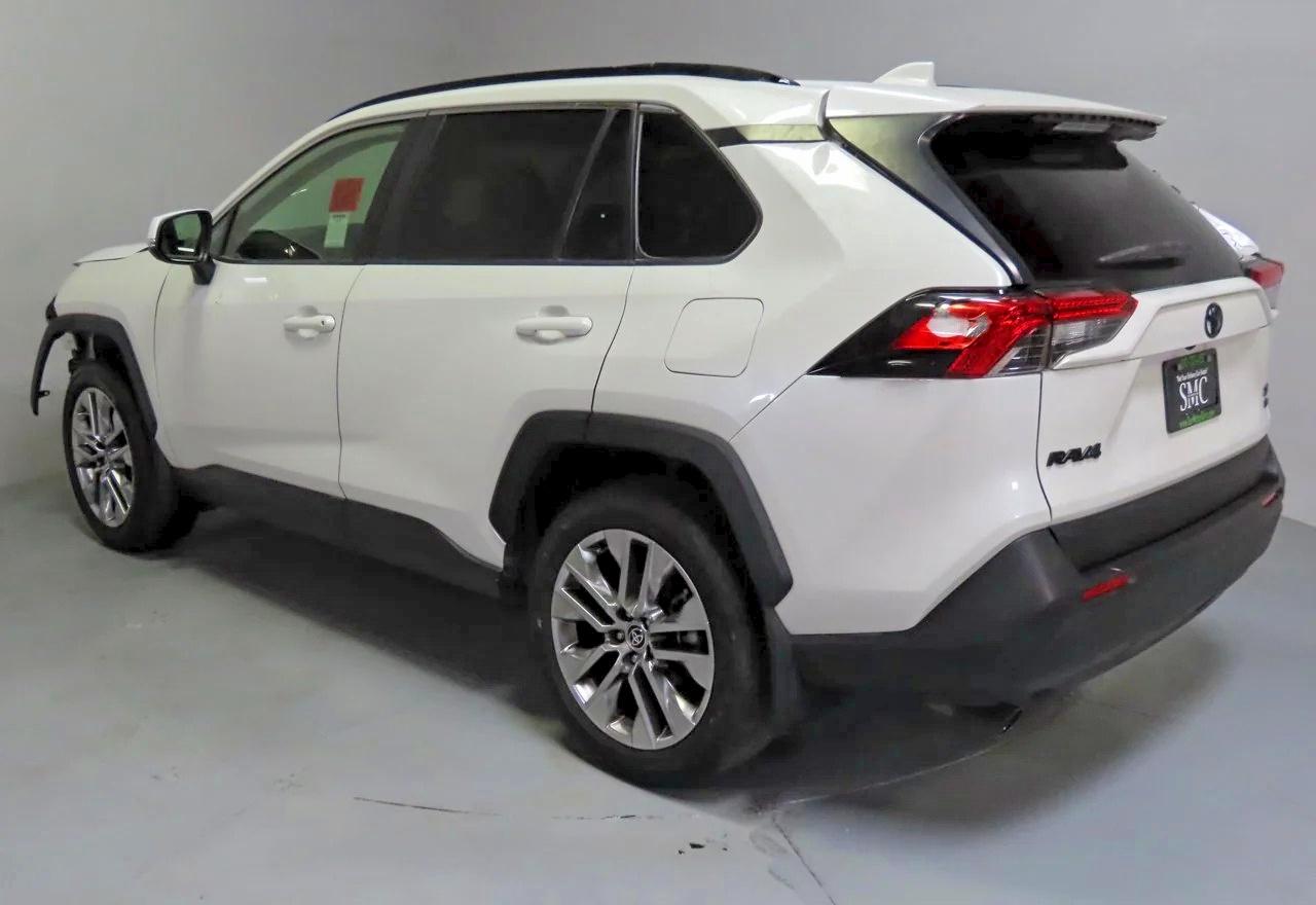 2022 TOYOTA RAV4 XLE PREMIUM — снимка 4
