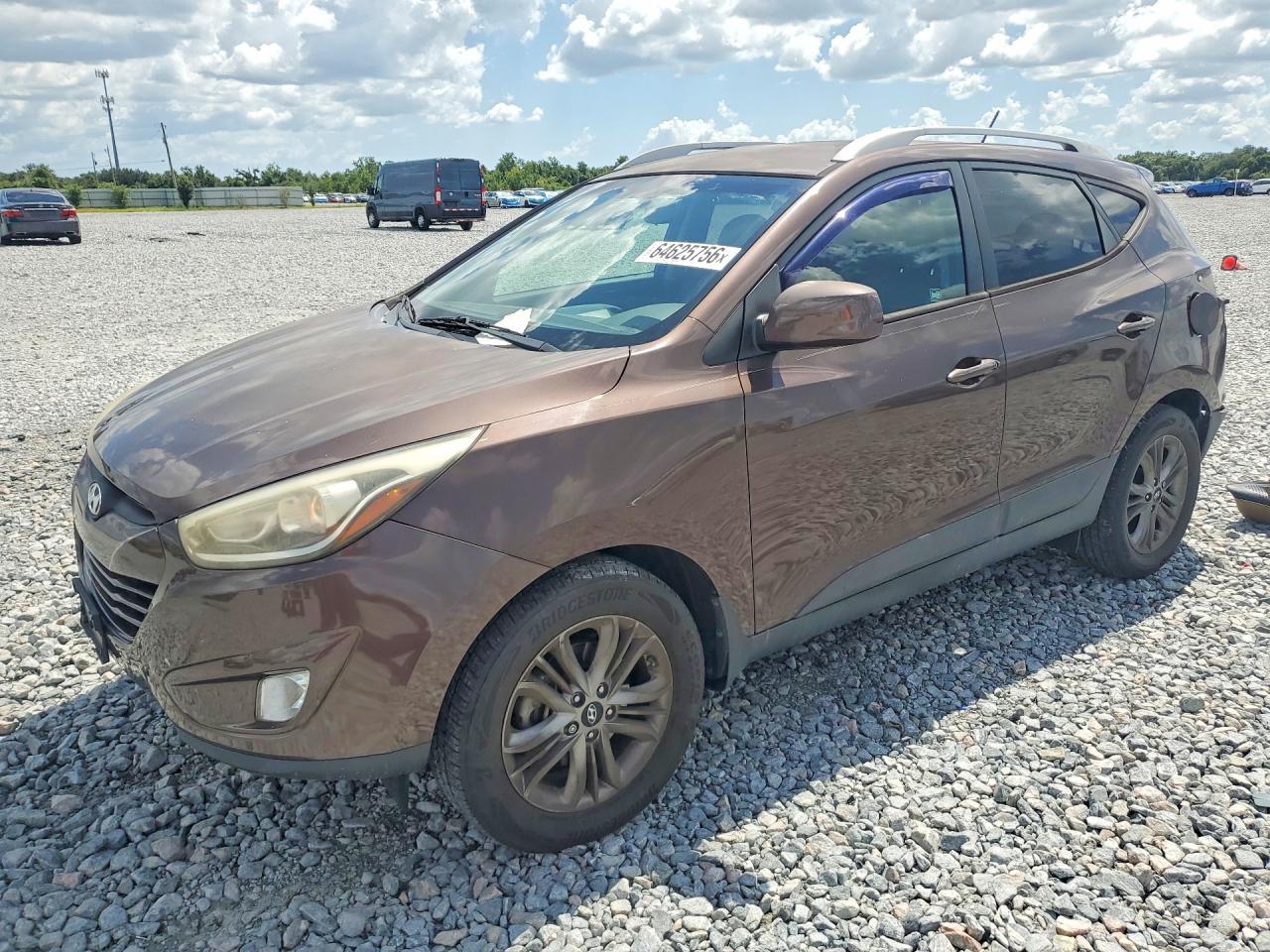 2015 HYUNDAI TUCSON SE