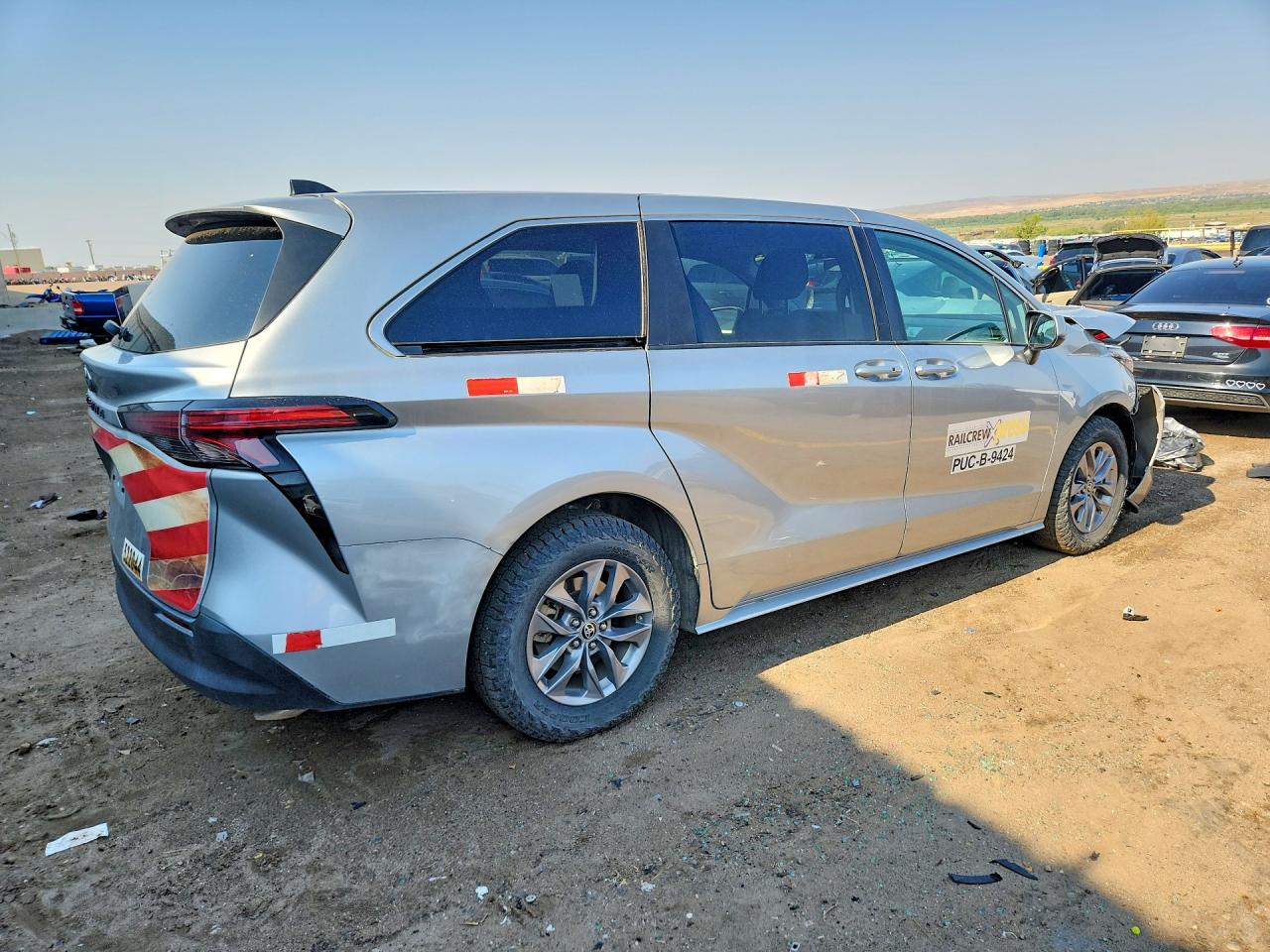 2022 TOYOTA SIENNA LE — снимка 3