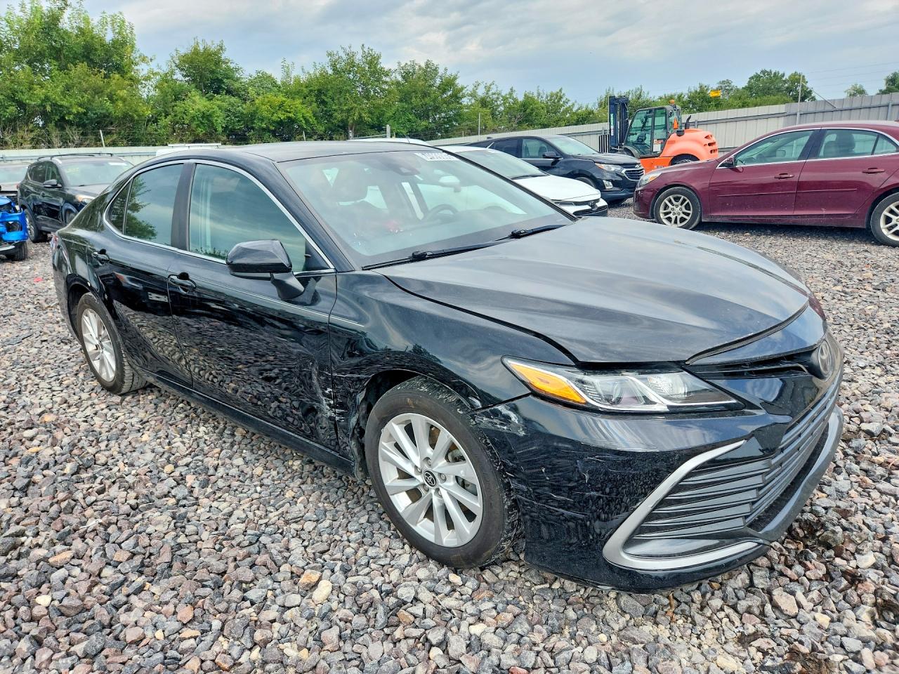 2021 TOYOTA CAMRY LE — снимка 4
