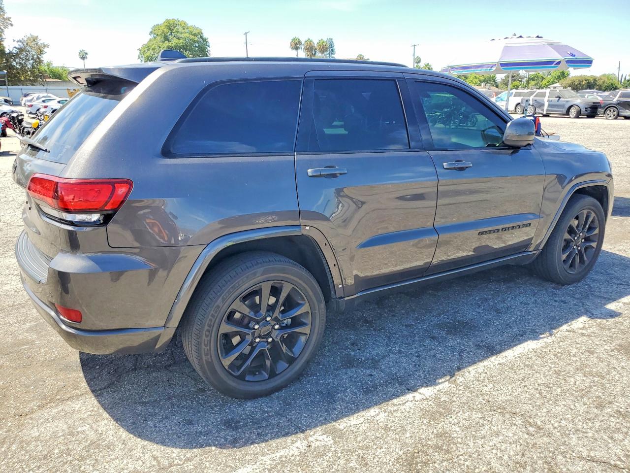 2021 JEEP GRAND CHEROKEE LAREDO — снимка 3