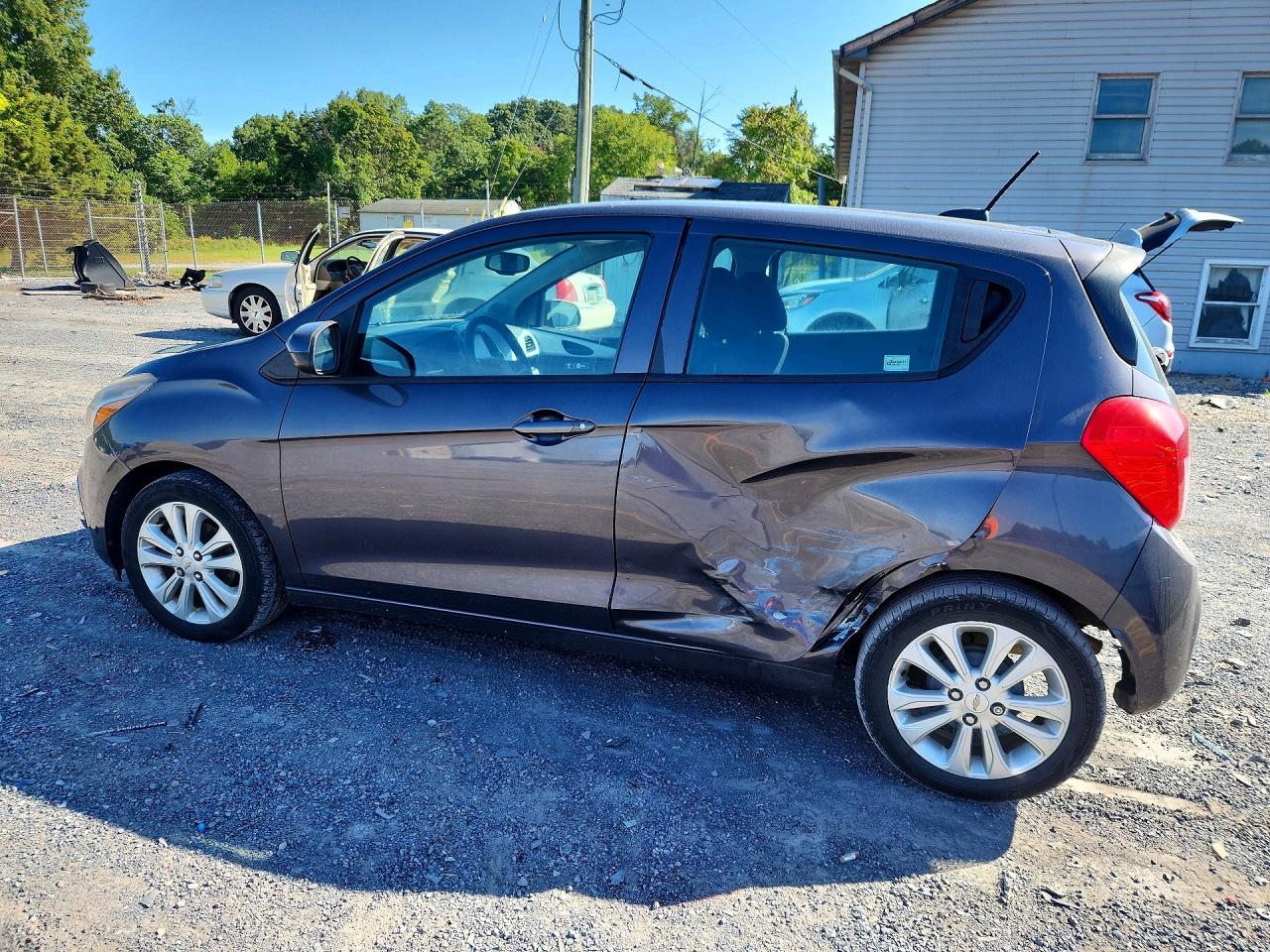 2016 CHEVROLET SPARK 1LT — снимка 2