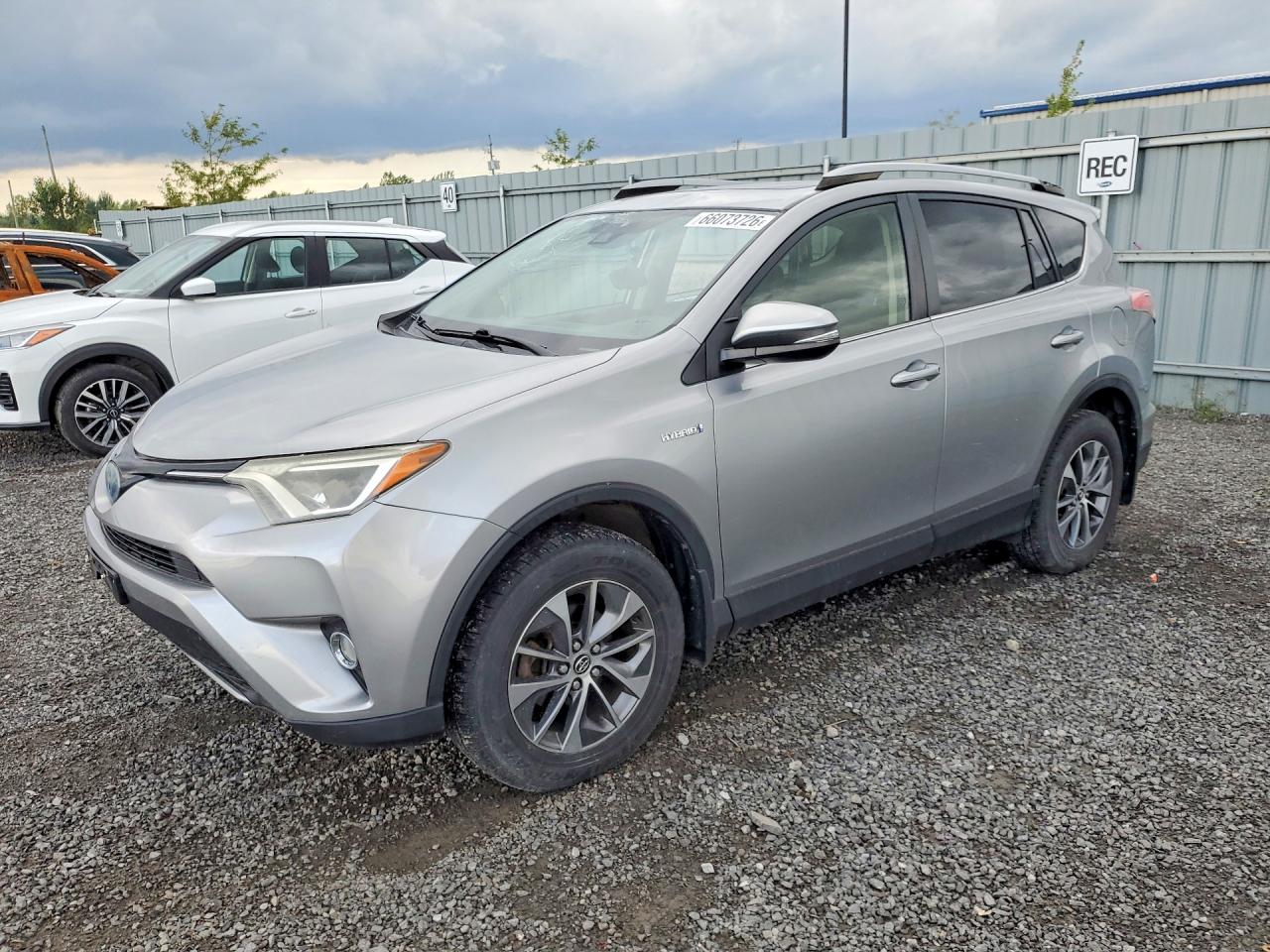 2017 TOYOTA RAV4 HYBRID XLE