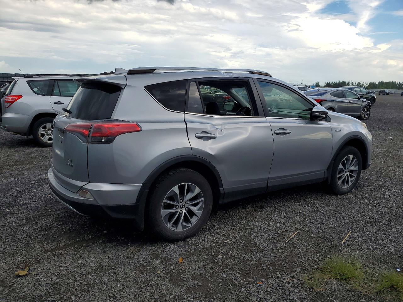 2017 TOYOTA RAV4 HYBRID XLE — снимка 3