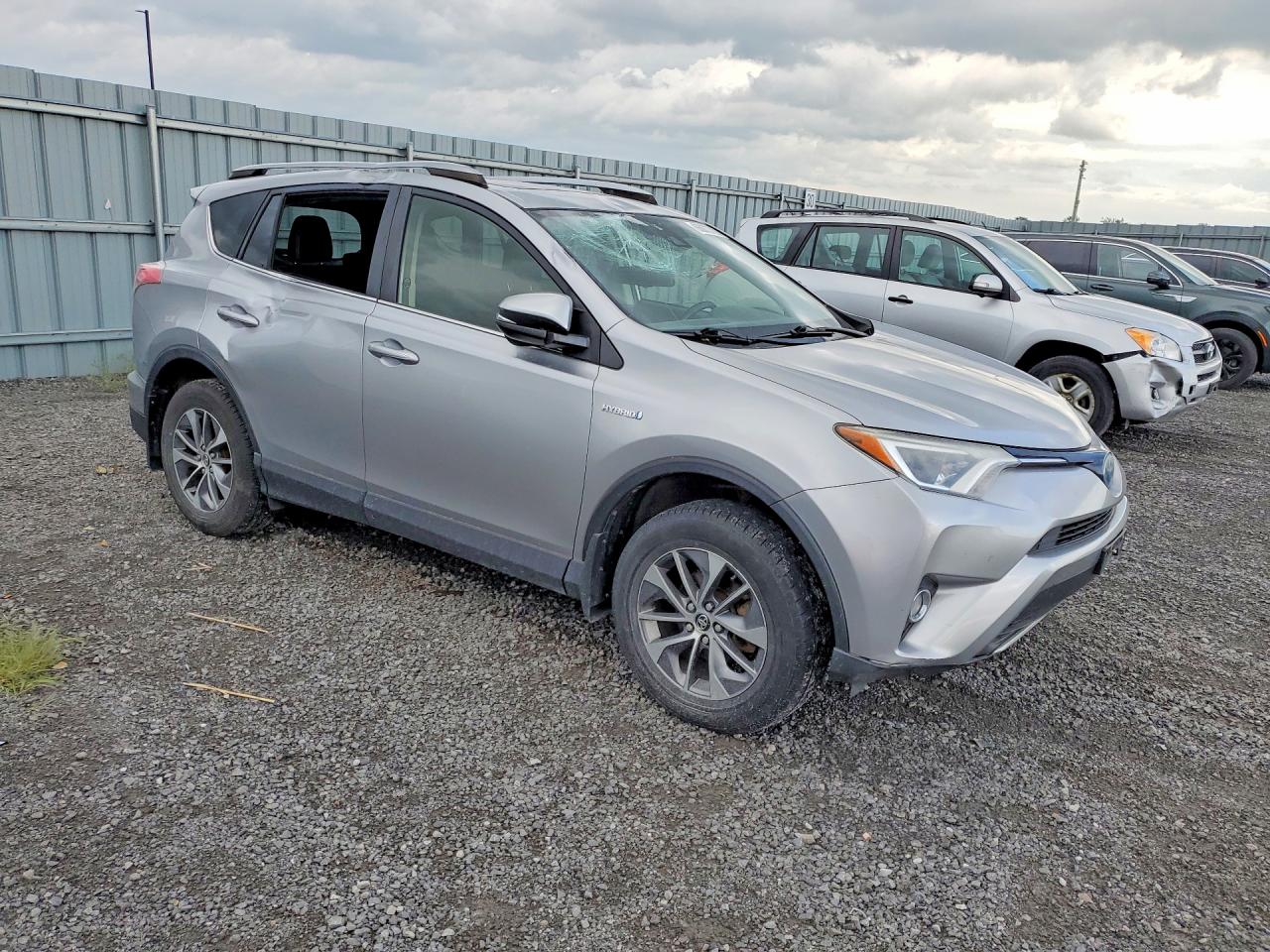 2017 TOYOTA RAV4 HYBRID XLE — снимка 4