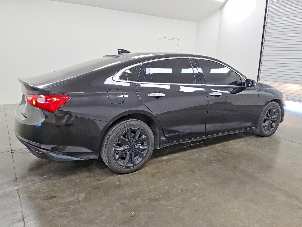 2023 CHEVROLET MALIBU LT — снимка 3