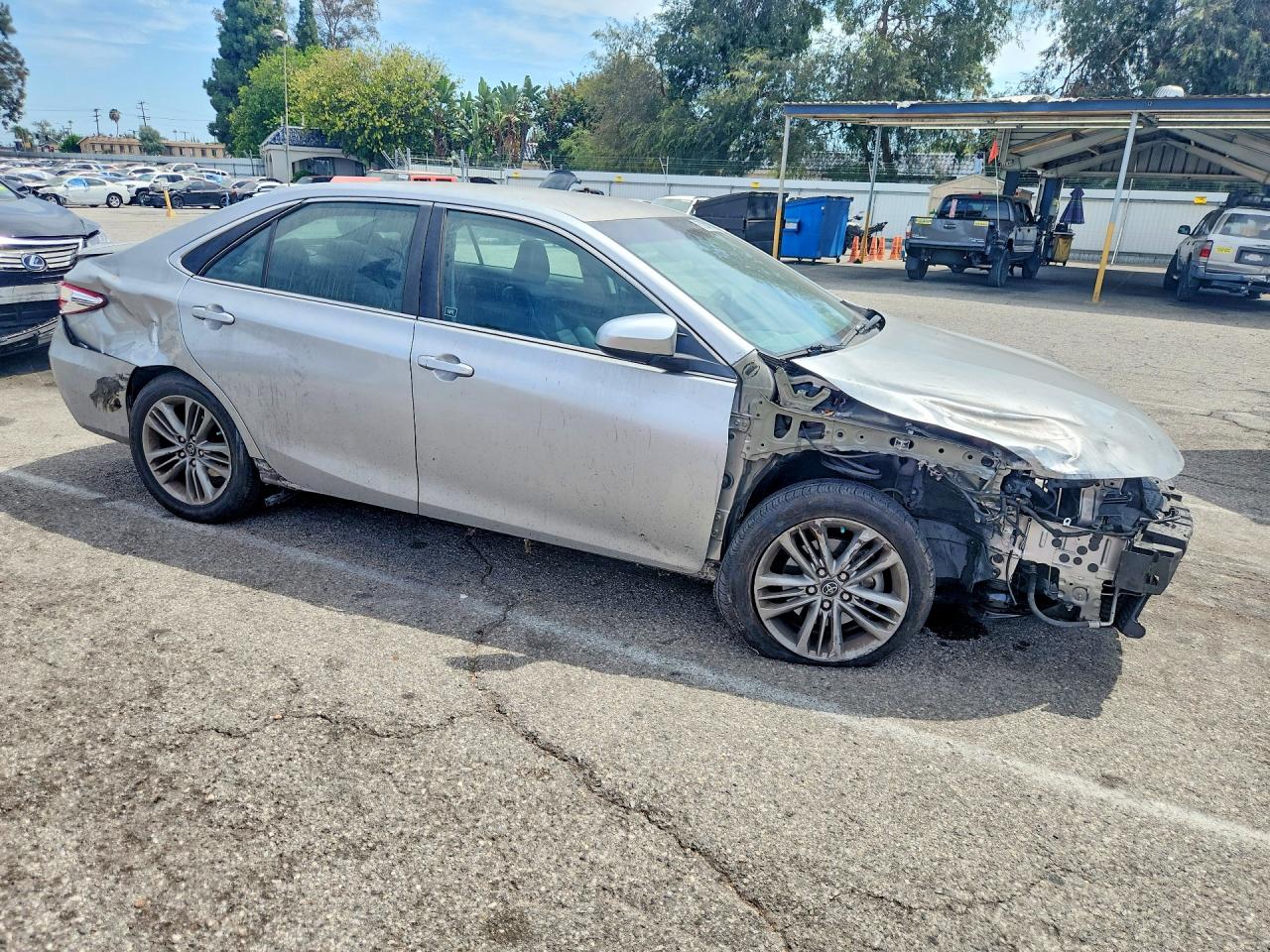 2017 TOYOTA CAMRY HYBRID SE — снимка 4