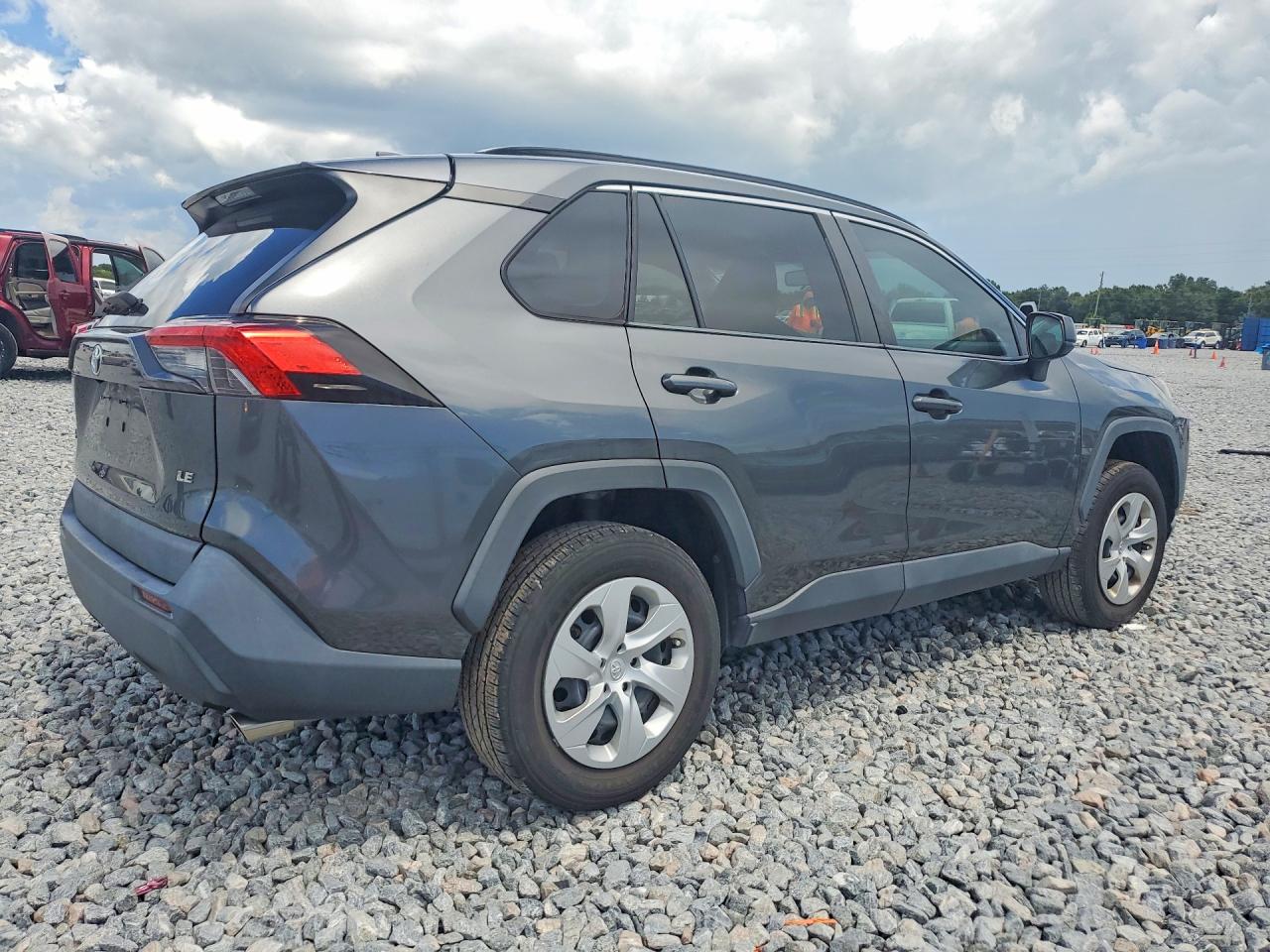 2020 TOYOTA RAV4 LE — снимка 3
