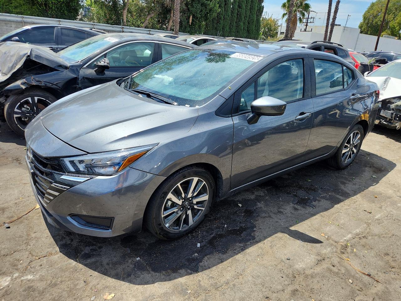 2025 NISSAN VERSA SV